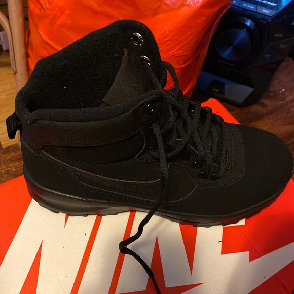 Nike Other - Nike Boots
